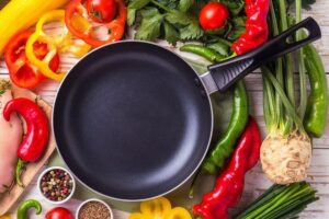 Hindari Memasak Makanan Ini Dengan Wajan Anti Lengket